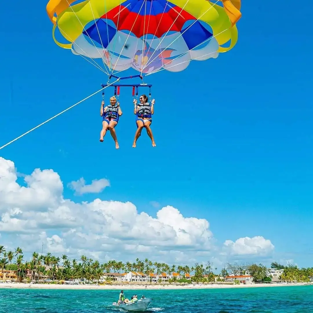 Parasailing 1