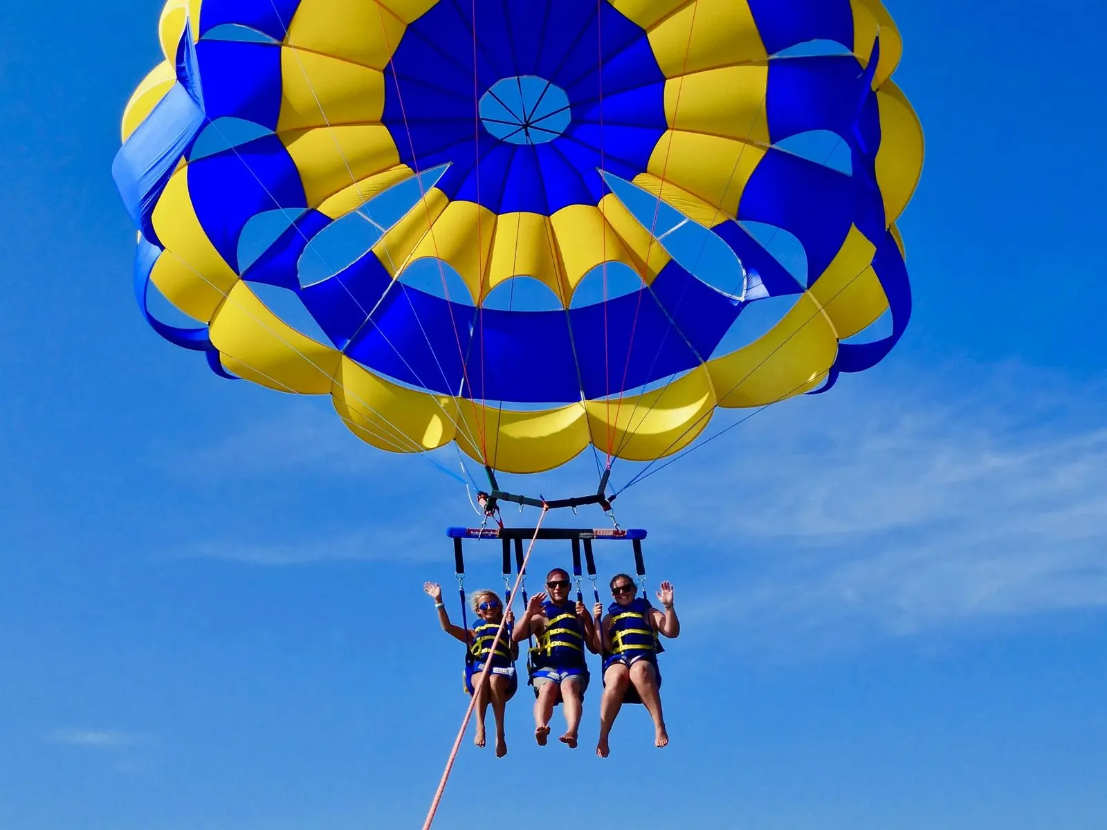 Parasailing 4